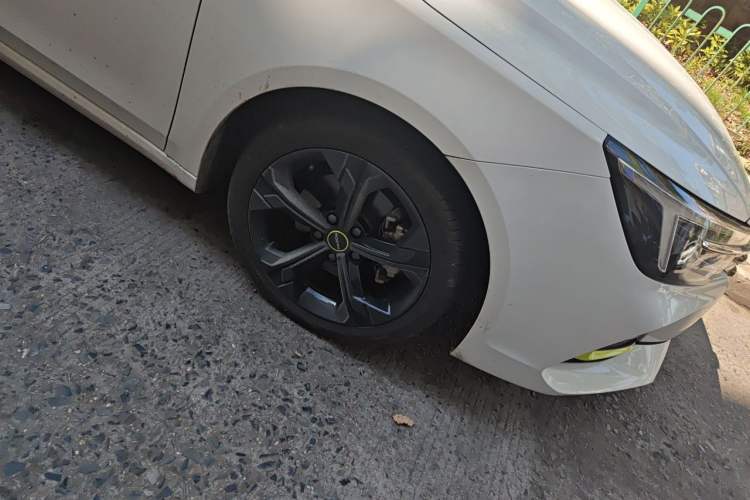 Used Roewe i6 MAX New Energy 2020 1.5T PHEV Sporty Cool Edition Right Front Wheel Hub