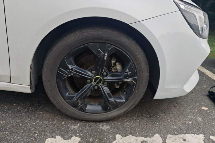 Used Roewe i6 MAX New Energy 2020 1.5T PHEV Sporty Cool Edition Right Front Wheel Hub
