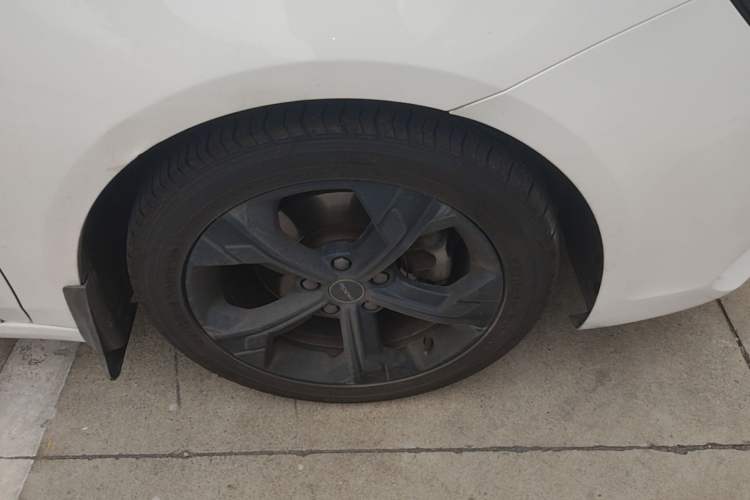 Used Roewe i6 MAX New Energy 2020 1.5T PHEV Sporty Cool Edition Right Front Wheel Hub