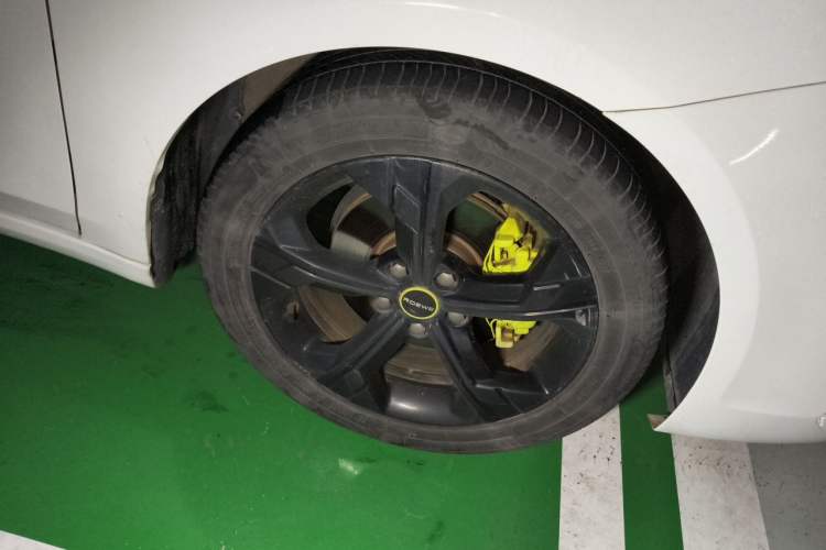 Used Roewe i6 MAX New Energy 2020 1.5T PHEV Sporty Cool Edition Right Front Wheel Hub