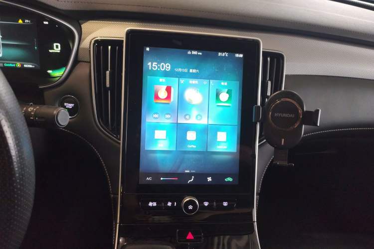 Used Roewe i6 MAX New Energy 2021 EV 500 Skyroof Deluxe Edition Audio And AC Panel