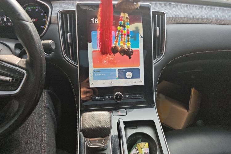 Used Roewe i6 MAX New Energy 2021 1.5T PHEV Online Ride-Hailing Luxury Edition Audio And AC Panel
