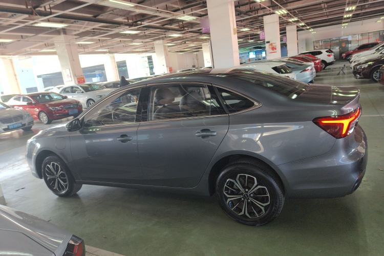 Used Roewe i6 MAX New Energy 2021 EV 500 Skyroof Deluxe Edition Exterior 3