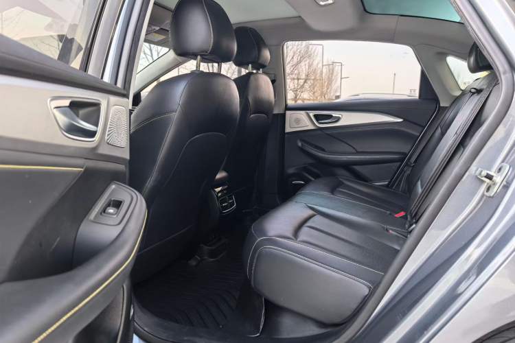 Used Roewe i6 MAX New Energy 2021 EV 500 Skyroof Flagship Edition Interior 3