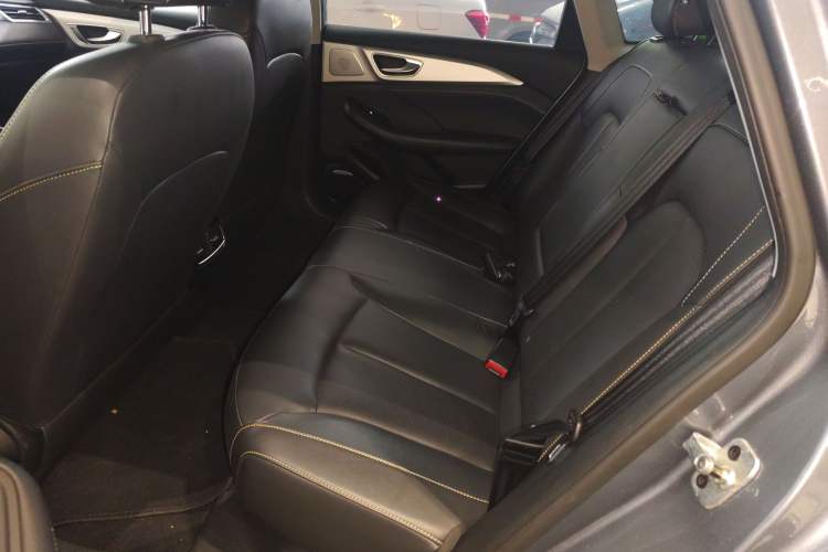 Used Roewe i6 MAX New Energy 2021 EV 500 Skyroof Deluxe Edition Interior 4