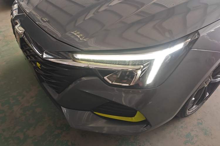 Used Roewe i6 MAX New Energy 2021 1.5T PHEV Online Ride-Hailing Luxury Edition Left Front Headlight
