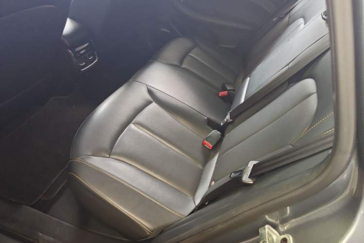 Used Roewe i6 MAX New Energy 2021 EV 500 Skyroof Deluxe Edition Left Rear Seat