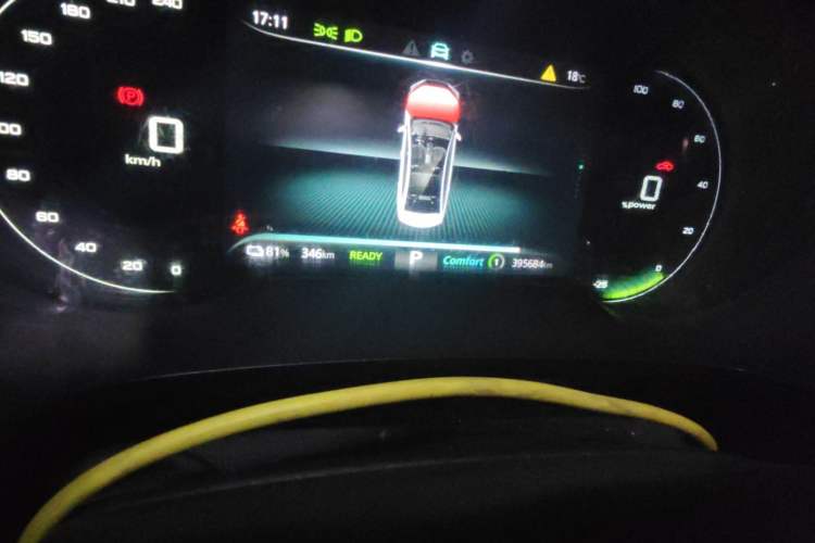 Used Roewe i6 MAX New Energy 2021 EV 500 Skyroof Deluxe Edition Odometer Close Up