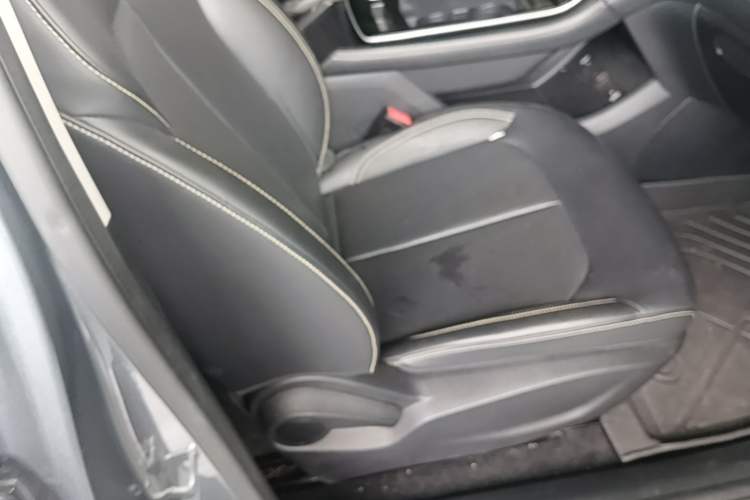 Used Roewe i6 MAX New Energy 2021 EV 500 Skyroof Deluxe Edition Right Front Seat