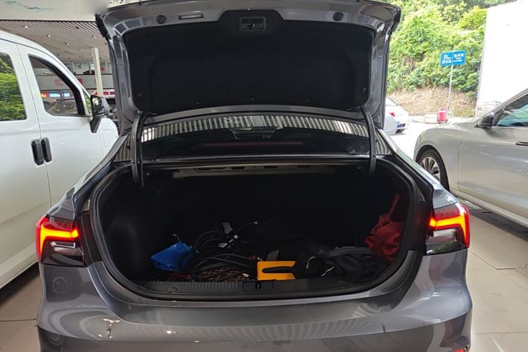 Used Roewe i6 MAX New Energy 2021 EV 500 Skyroof Deluxe Edition Trunk
