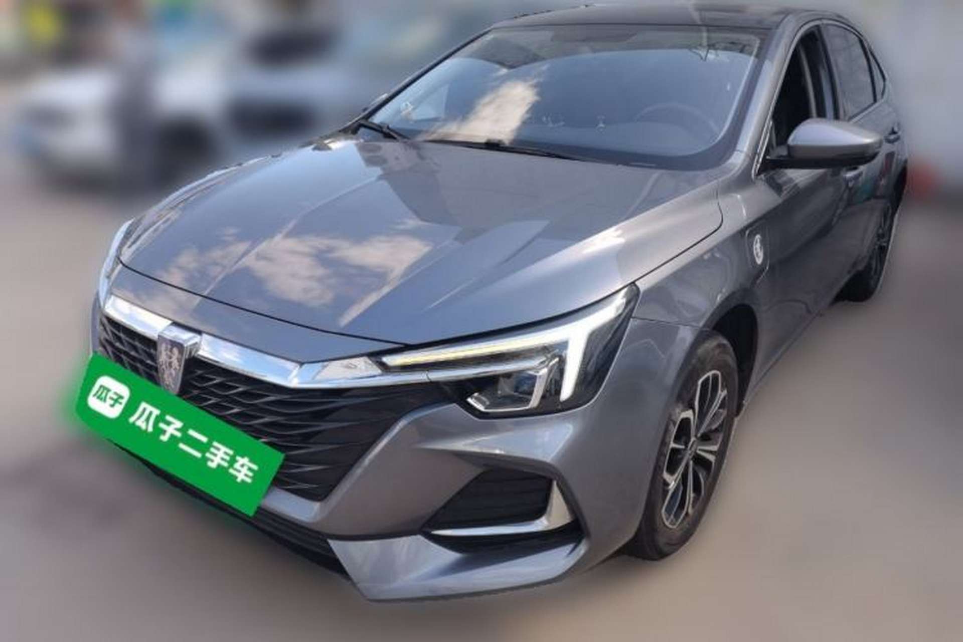 Used Roewe i6 MAX New Energy 2021 EV 500 Skyroof Deluxe Edition Front Left 45 Deg