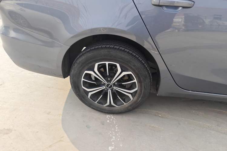 Used Roewe i6 MAX New Energy 2021 EV 500 Skyroof Deluxe Edition Exterior 8