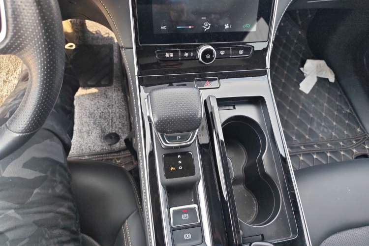 Used Roewe i6 MAX New Energy 2021 EV 500 Skyroof Deluxe Edition Gear Lever