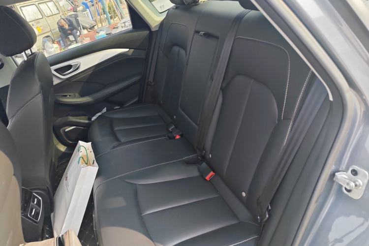 Used Roewe i6 MAX New Energy 2021 EV 500 Skyroof Deluxe Edition Interior 4