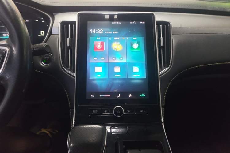 Used Roewe i6 MAX New Energy 2021 EV 500 Skyroof Deluxe Edition Audio And AC Panel