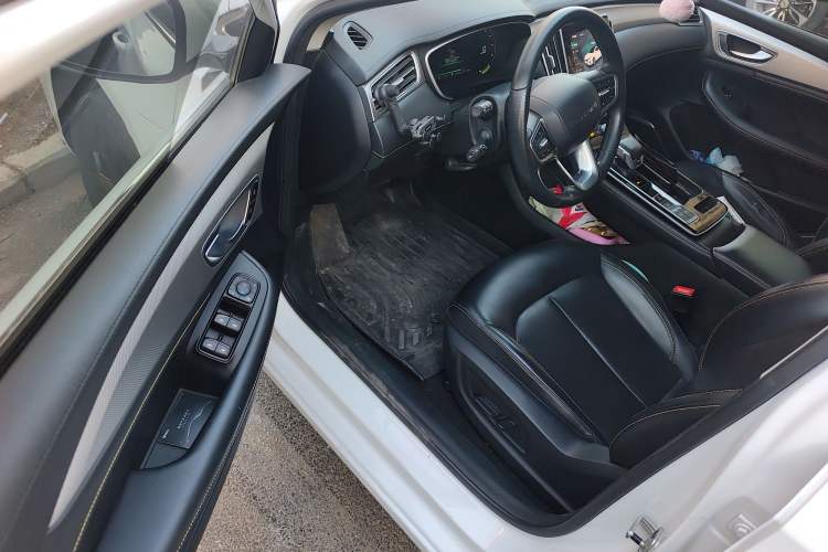 Used Roewe i6 MAX New Energy 2021 EV 500 Skyroof Flagship Edition Driver Seat