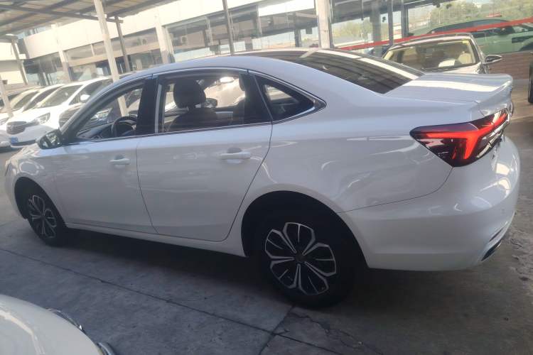 Used Roewe i6 MAX New Energy 2021 EV 500 Skyroof Deluxe Edition Exterior 3
