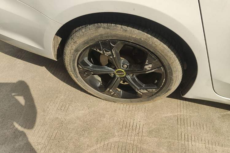 Used Roewe i6 MAX New Energy 2021 1.5T PHEV Online Ride-Hailing Flagship Edition Exterior 5