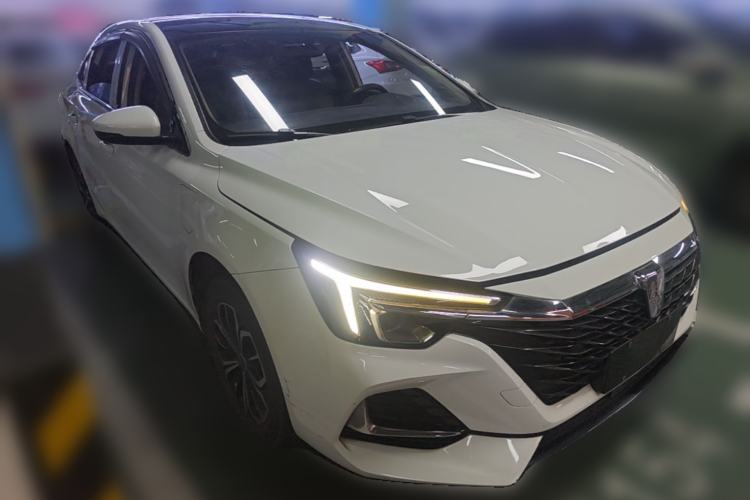 Used Roewe i6 MAX New Energy 2021 EV 500 Skyroof Deluxe Edition Front Right 45 Deg
