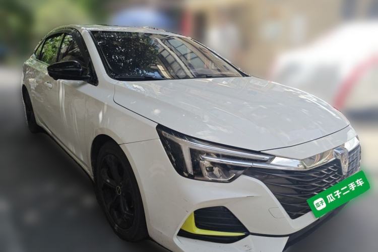 Used Roewe i6 MAX New Energy 2021 1.5T PHEV Online Ride-Hailing Luxury Edition Front Right 45 Deg