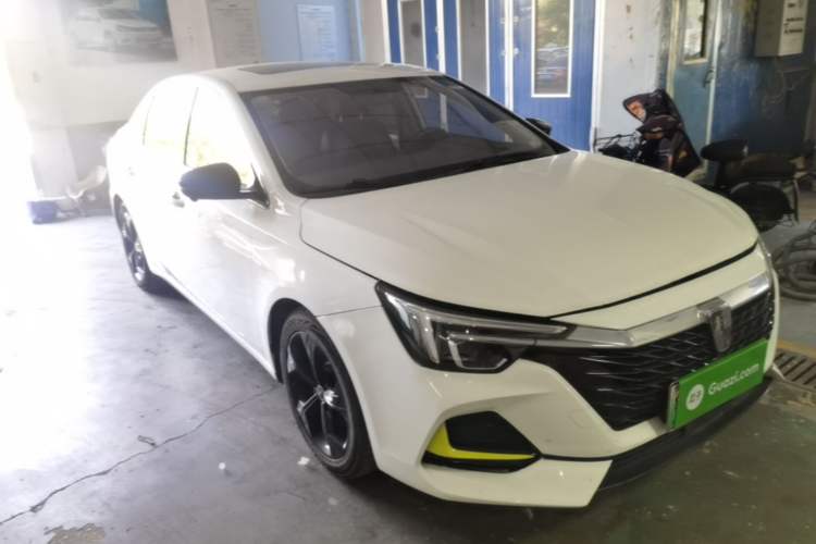 Used Roewe i6 MAX New Energy 2021 1.5T PHEV Online Ride-Hailing Luxury Edition Front Right 45 Deg