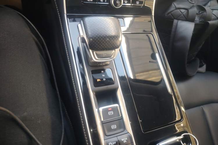 Used Roewe i6 MAX New Energy 2021 EV 500 Skyroof Deluxe Edition Gear Lever
