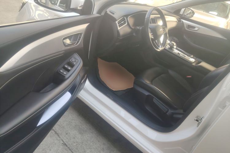Used Roewe i6 MAX New Energy 2021 EV 500 Skyroof Deluxe Edition Interior 3