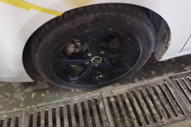 Used Roewe i6 MAX New Energy 2021 1.5T PHEV Online Ride-Hailing Luxury Edition Left Front Wheel Hub