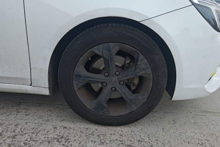 Used Roewe i6 MAX New Energy 2021 1.5T PHEV Online Ride-Hailing Luxury Edition Right Front Wheel Hub