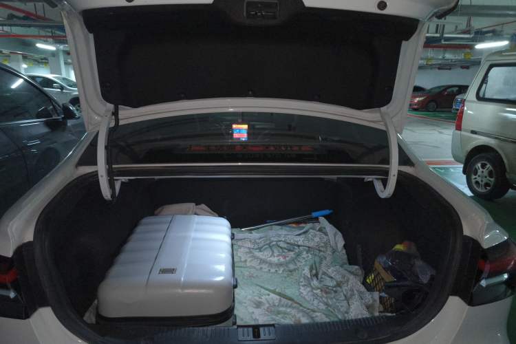 Used Roewe i6 MAX New Energy 2021 EV 500 Skyroof Flagship Edition Trunk