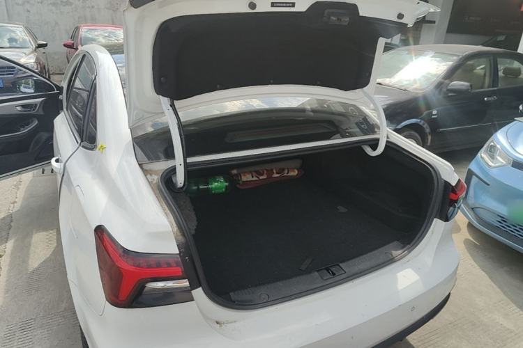 Used Roewe i6 MAX New Energy 2021 1.5T PHEV Online Ride-Hailing Flagship Edition Trunk