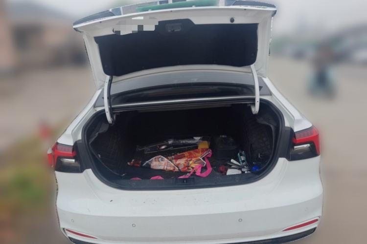 Used Roewe i6 MAX New Energy 2021 EV 500 Skyroof Deluxe Edition Trunk
