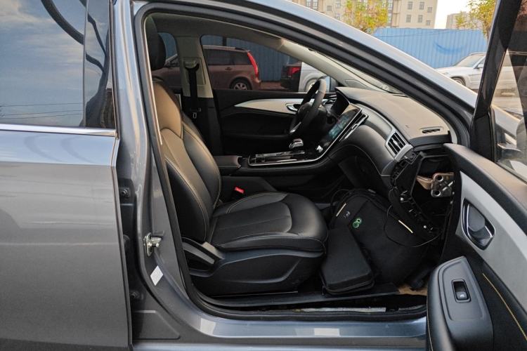Used Roewe i6 MAX New Energy 2022 EV 500 Grand Touring Edition with Sunroof Right Front Seat