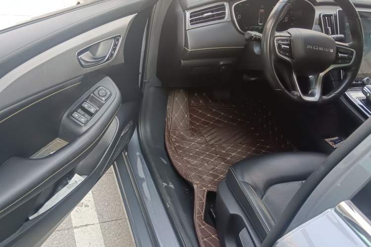 Used Roewe i6 MAX New Energy 2022 EV 600 Grand Touring Edition with Skyroof Driver Seat