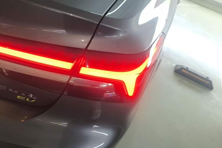 Used Roewe i6 MAX New Energy 2022 EV 500 Grand Touring Edition with Sunroof Exterior 3