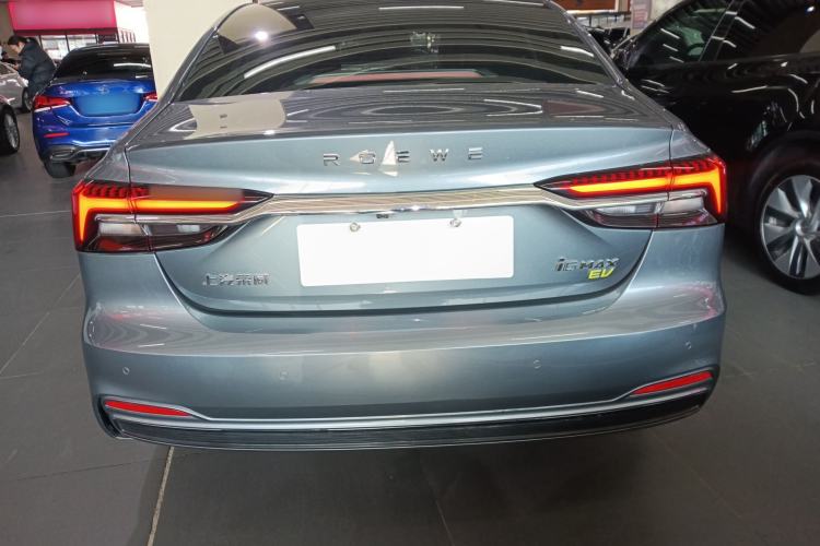 Used Roewe i6 MAX New Energy 2022 EV 500 Skyroof Flagship Edition Exterior 4