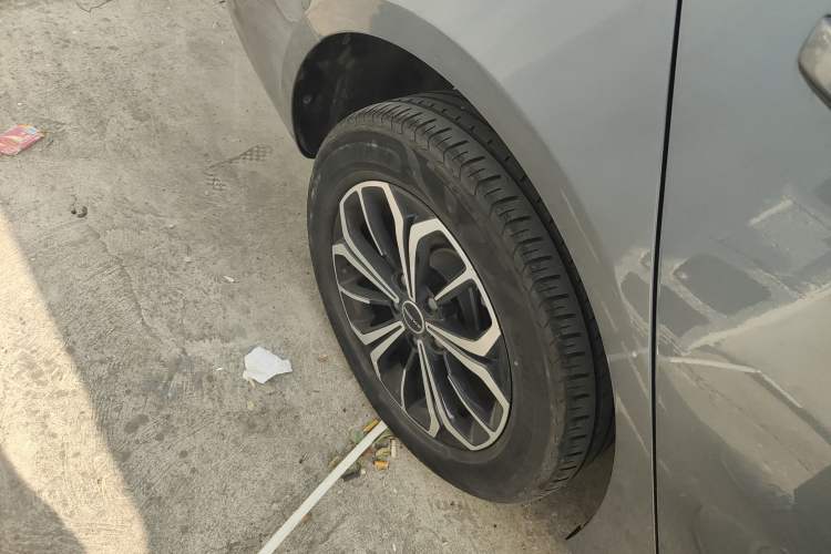 Used Roewe i6 MAX New Energy 2022 EV 500 Grand Touring Edition with Sunroof Exterior 8