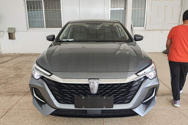 Used Roewe i6 MAX New Energy 2022 EV 500 Grand Touring Edition with Sunroof Front