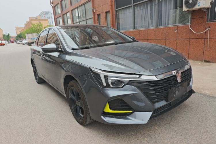 Used Roewe i6 MAX New Energy 2022 EV 500 Skyroof Special Edition Front Right 45 Deg