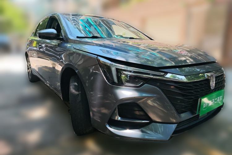 Used Roewe i6 MAX New Energy 2022 EV 500 Grand Touring Edition with Sunroof Front Right 45 Deg