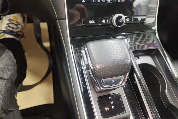 Used Roewe i6 MAX New Energy 2022 EV 500 Skyroof Flagship Edition Gear Lever
