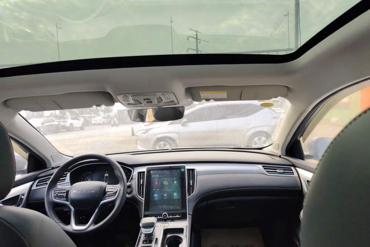 Used Roewe i6 MAX New Energy 2022 EV 500 Grand Touring Edition with Sunroof Headliner