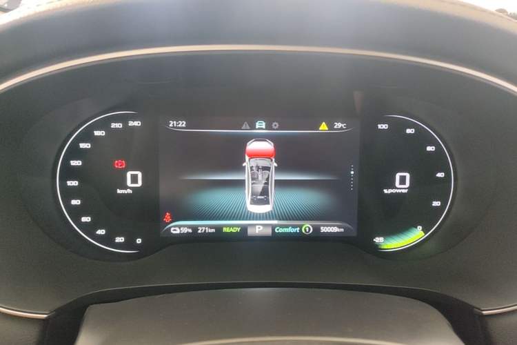 Used Roewe i6 MAX New Energy 2022 EV 500 Grand Touring Edition with Sunroof Instrument Cluster