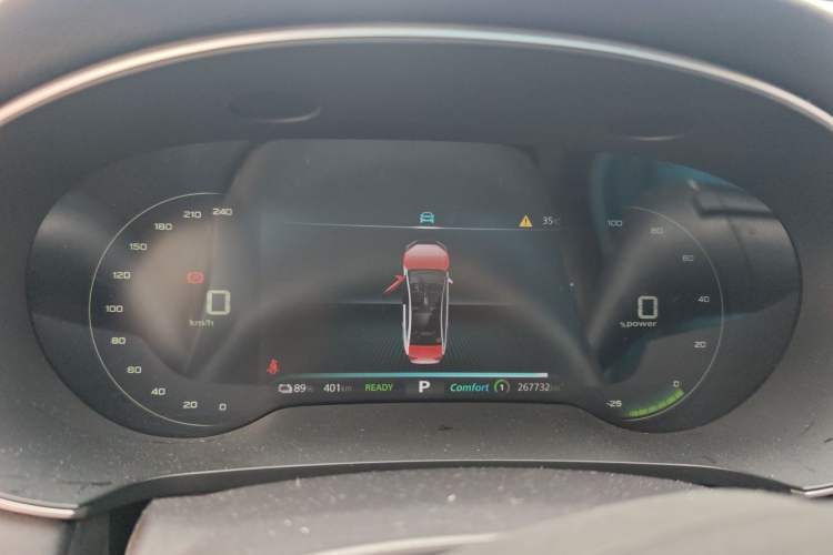 Used Roewe i6 MAX New Energy 2022 EV 500 Grand Touring Edition with Sunroof Instrument Cluster