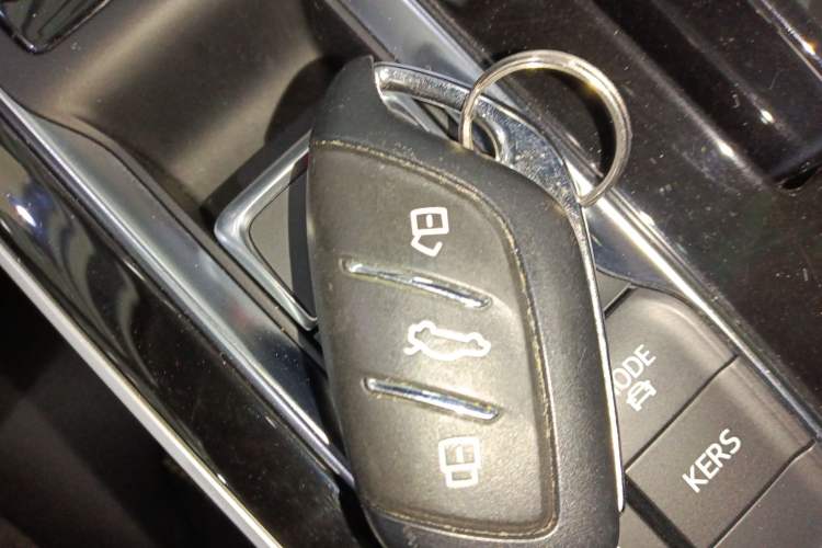 Used Roewe i6 MAX New Energy 2022 EV 500 Skyroof Flagship Edition Interior 1