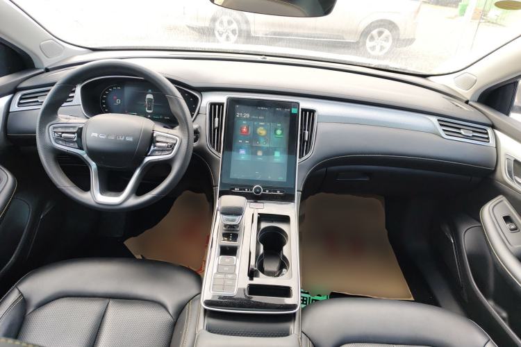 Used Roewe i6 MAX New Energy 2022 EV 500 Grand Touring Edition with Sunroof Interior 2
