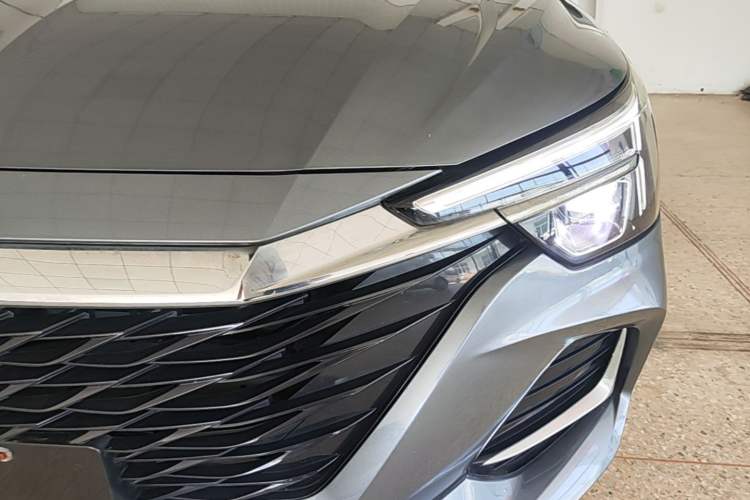 Used Roewe i6 MAX New Energy 2022 EV 500 Grand Touring Edition with Sunroof Left Front Headlight