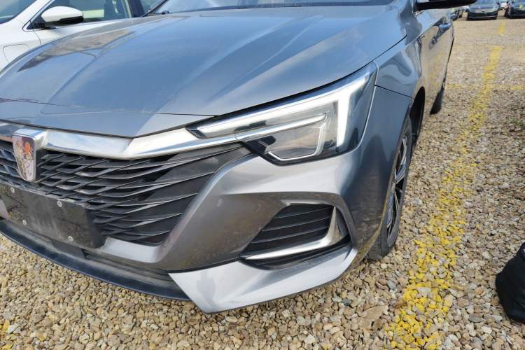 Used Roewe i6 MAX New Energy 2022 EV 500 Grand Touring Edition with Sunroof Left Front Headlight
