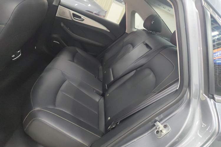 Used Roewe i6 MAX New Energy 2022 EV 500 Skyroof Flagship Edition Left Rear Seat