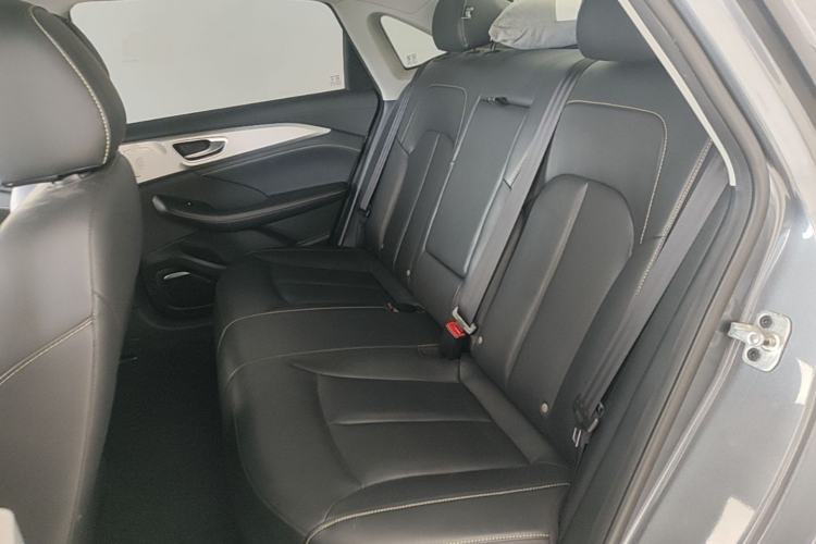 Used Roewe i6 MAX New Energy 2022 EV 500 Grand Touring Edition with Sunroof Left Rear Seat